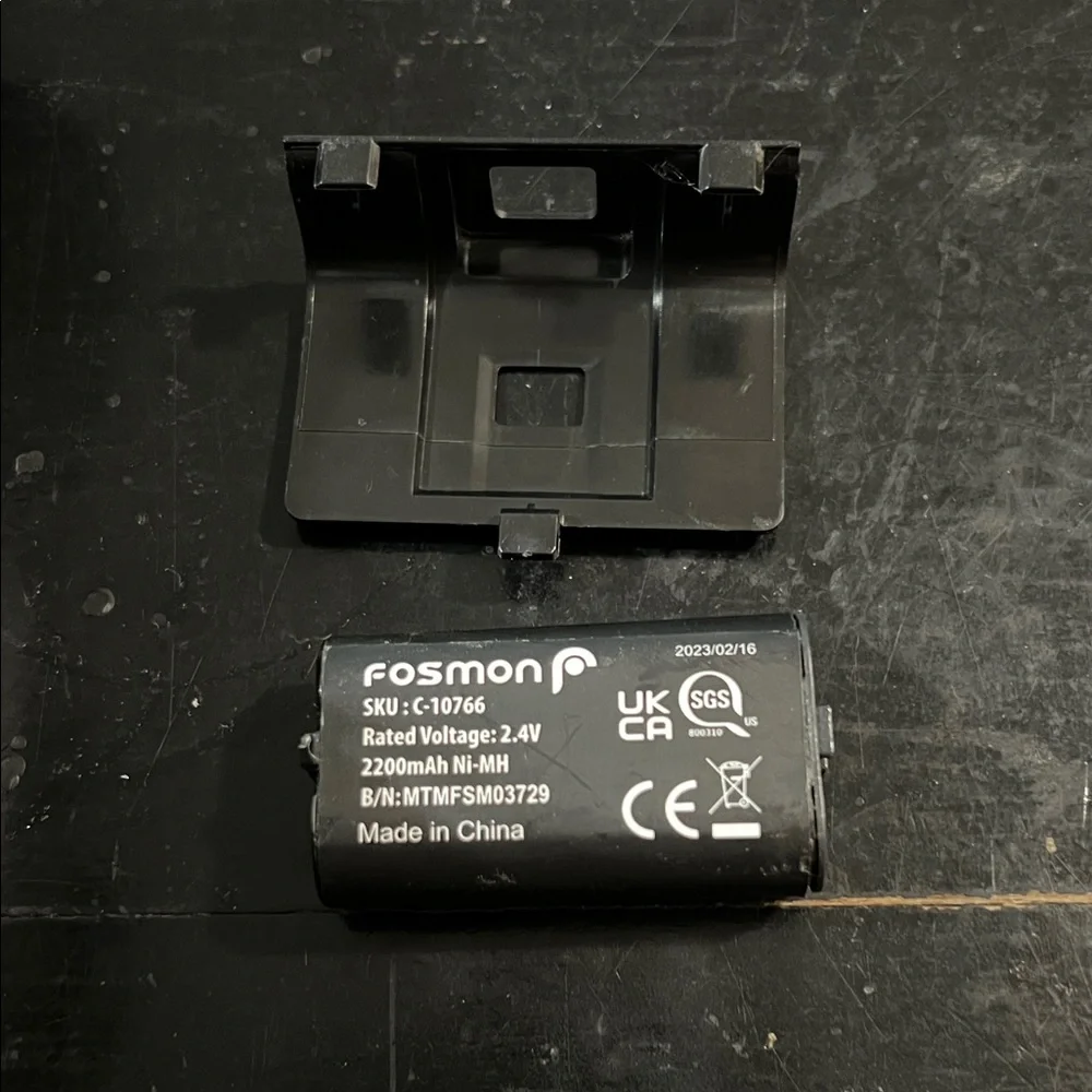 Fosmon Black Charging Dock with Cable